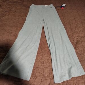 Girls Size L/12/14, limited Too gray knit pant